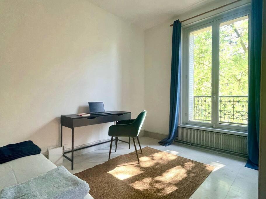 Gustave - Charming Eiffel Tower Appartement - Paris Extérieur photo